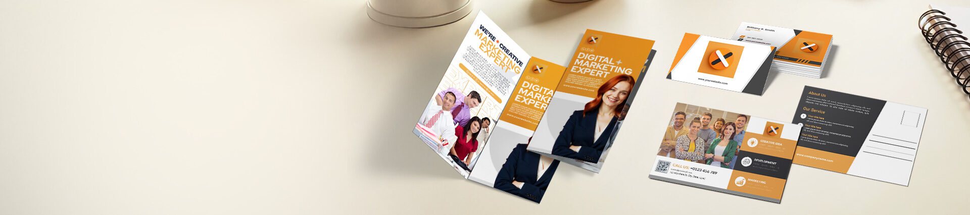 Brochures, dépliants et cartes de visite imprimés aux couleurs d'une marque