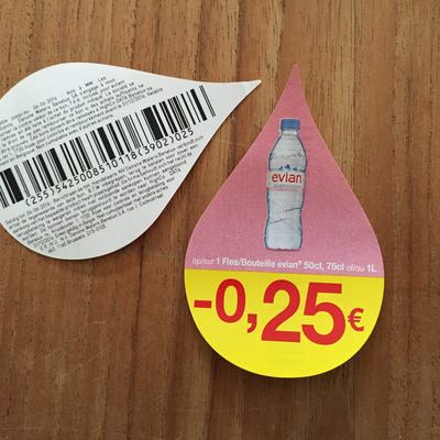 Étiquettes promotionnelles découpées à la forme