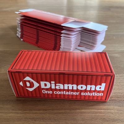 Boîte imprimée en forme de conteneur